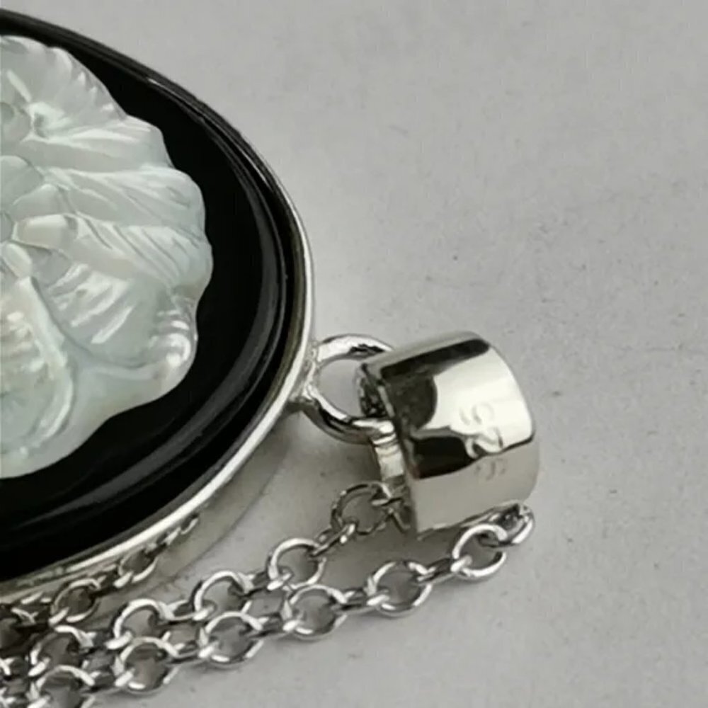 Cameo pendant Onyx mother of pearl onyx necklace - Picture 5 of 9